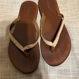 American Eagle Outfitters Tan and Cream Sandals
